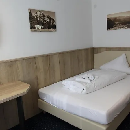 Otel Tirolerhof 3*