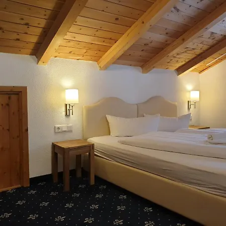 Hotel Tirolerhof 3*